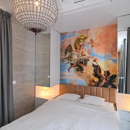 Good Time Apartment